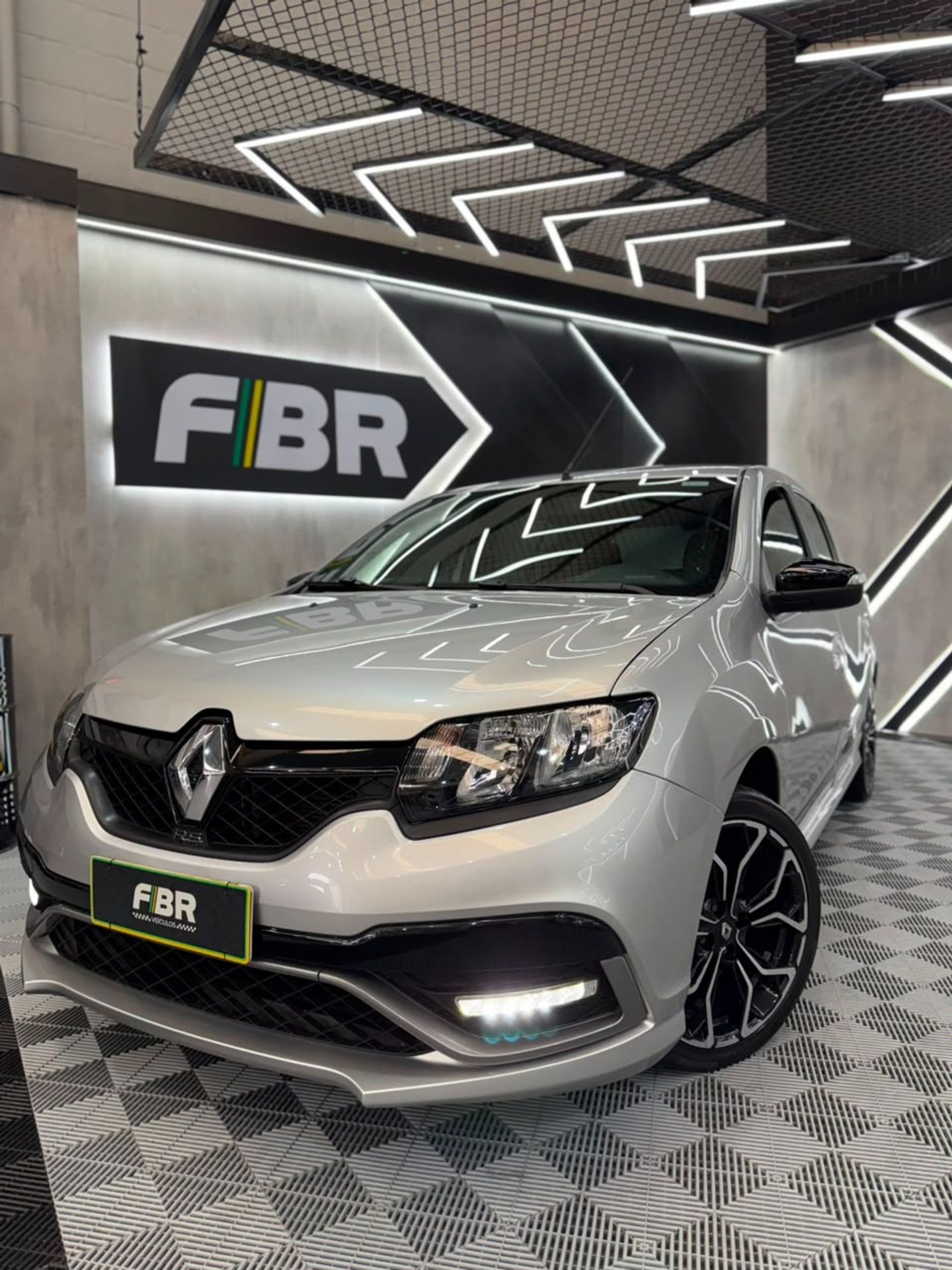 Renault Sandero Sport RS 2.0 Hi Power 16V 5P - foto 3
