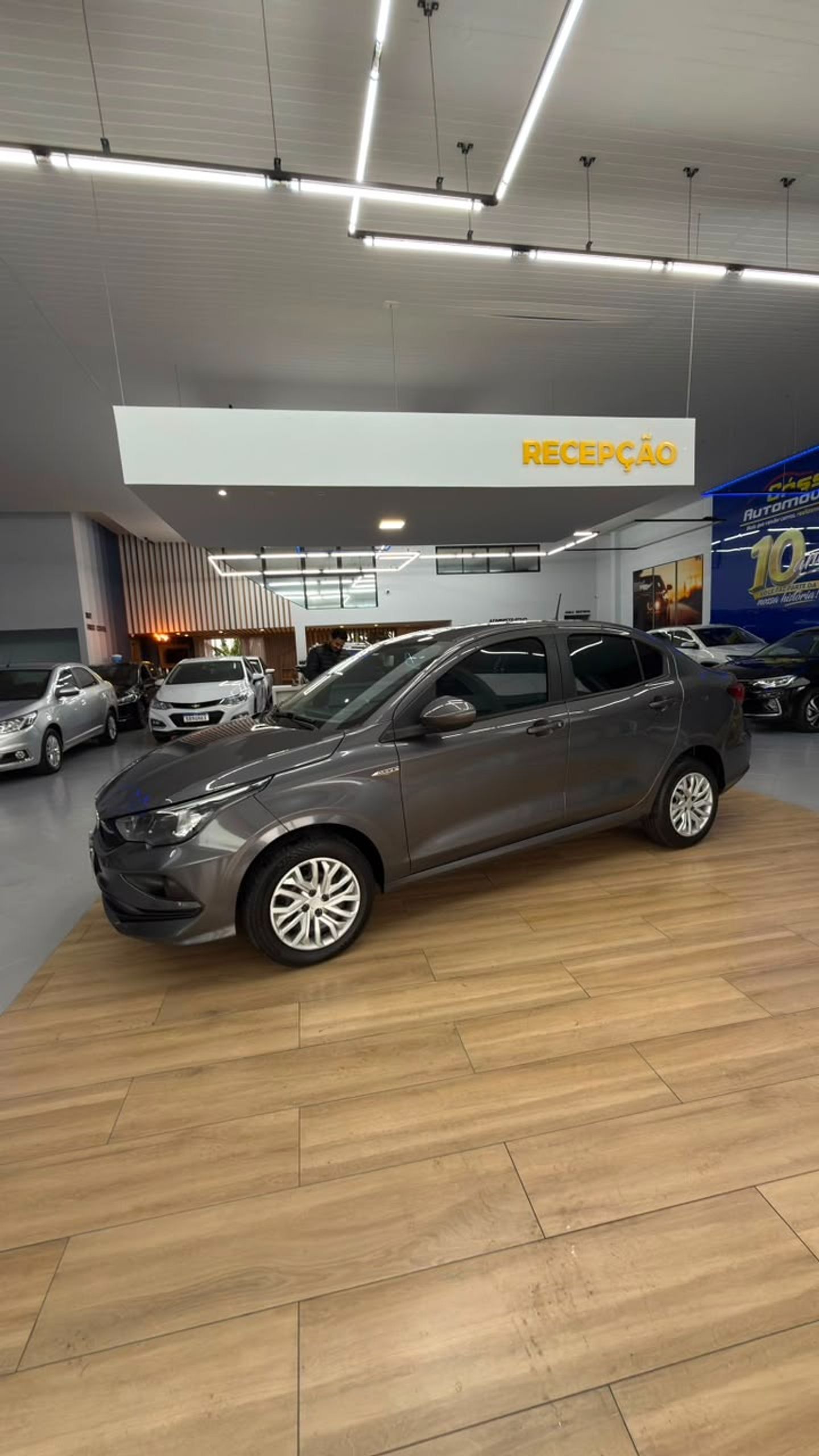 Fiat Cronos 1.3 8V Flex - foto 3