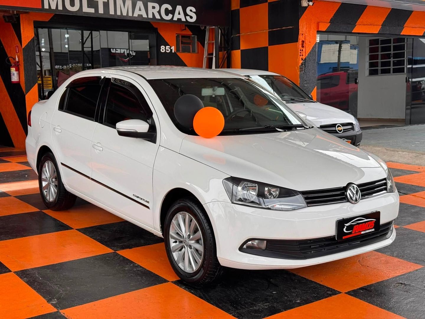 Volkswagen Voyage Comfortline 1.0 T.flex 8V 4P - foto 3