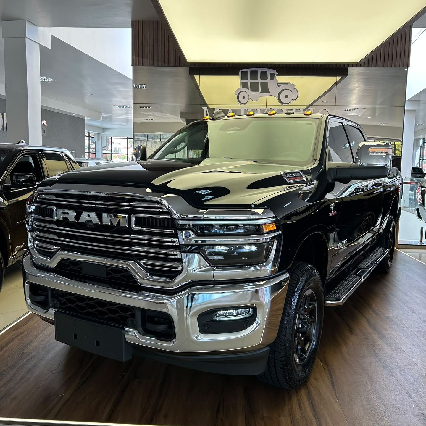 RAM Dodge Ram 2500 2500 LARAMIE 6.7 TDI CD 4x4 Diesel