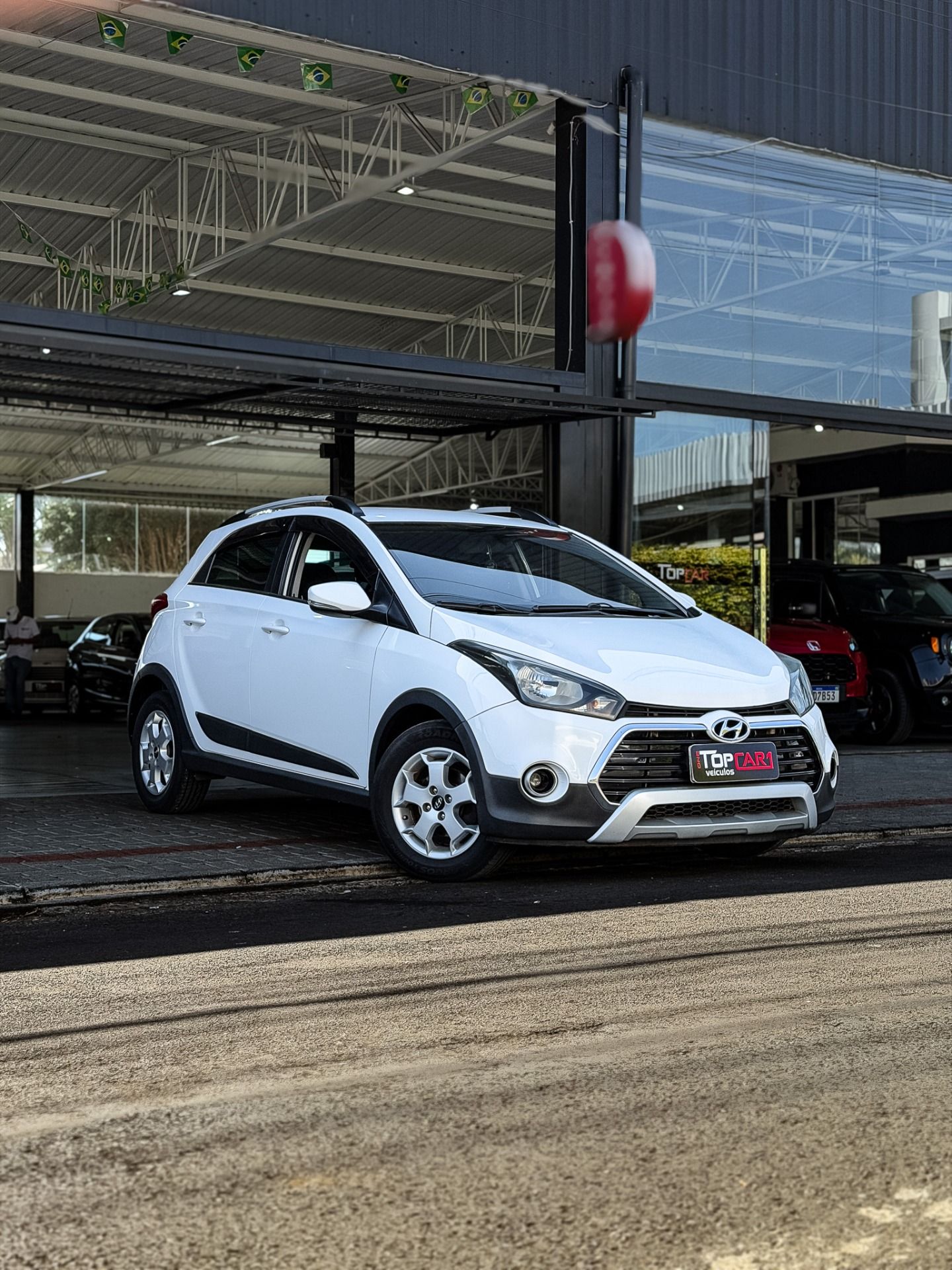 Hyundai HB20X Style 1.6 Flex 16V Mec - foto 3