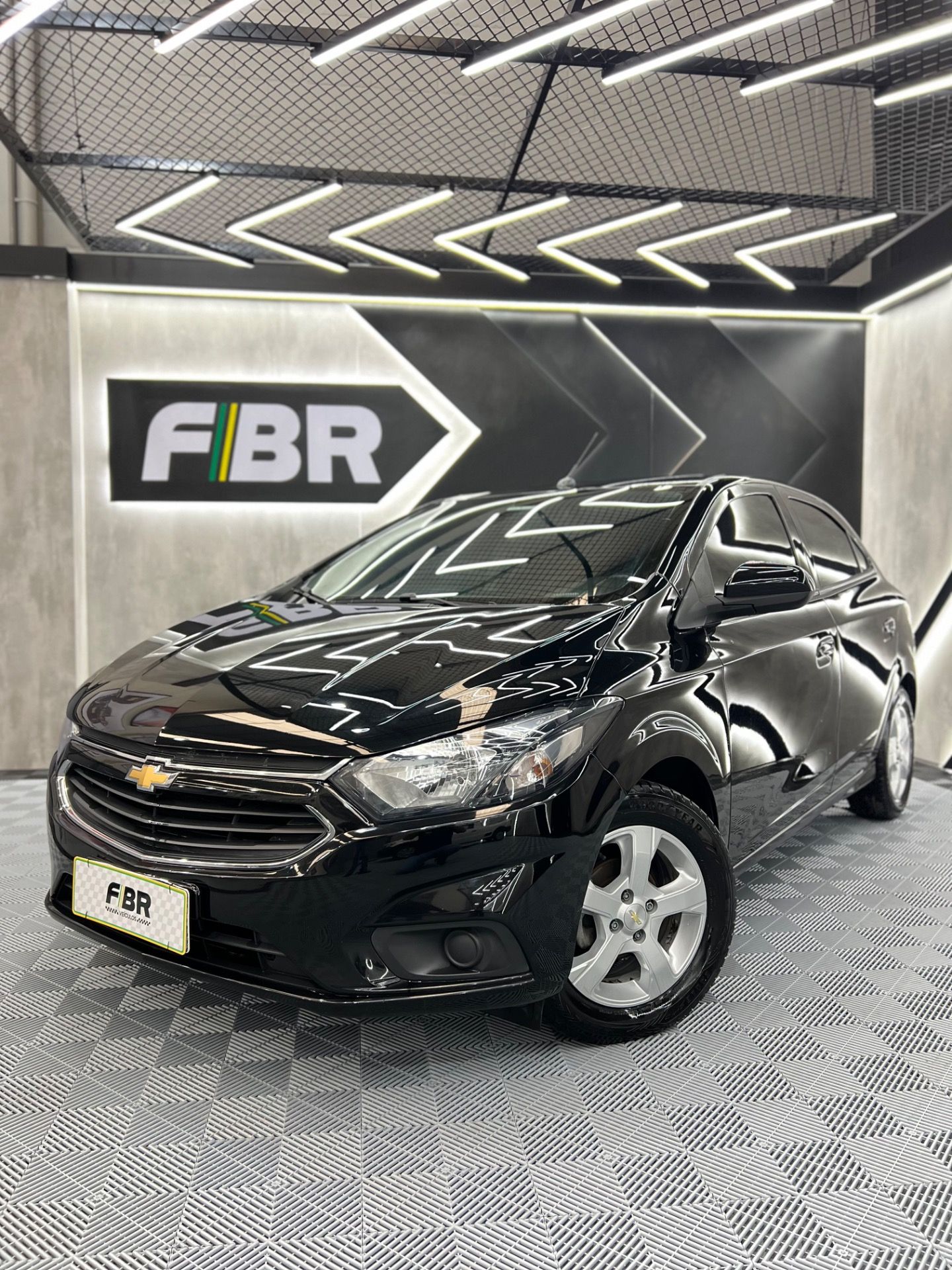Chevrolet Onix Hatch LT 1.4 8V Flexpower 5P Mec - foto 3