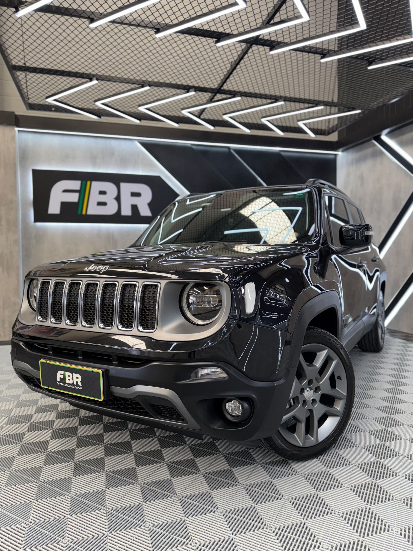 Jeep Renegade Limited 1.8 4X2 Flex 16V Automático - foto 3