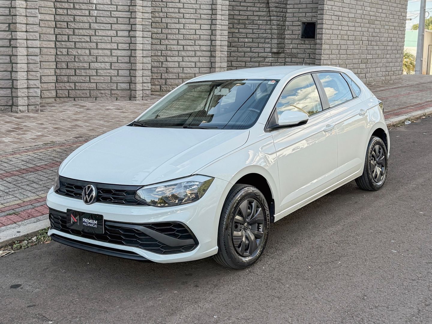 Volkswagen Polo Track 1.0 Flex 12V 5P - foto 3