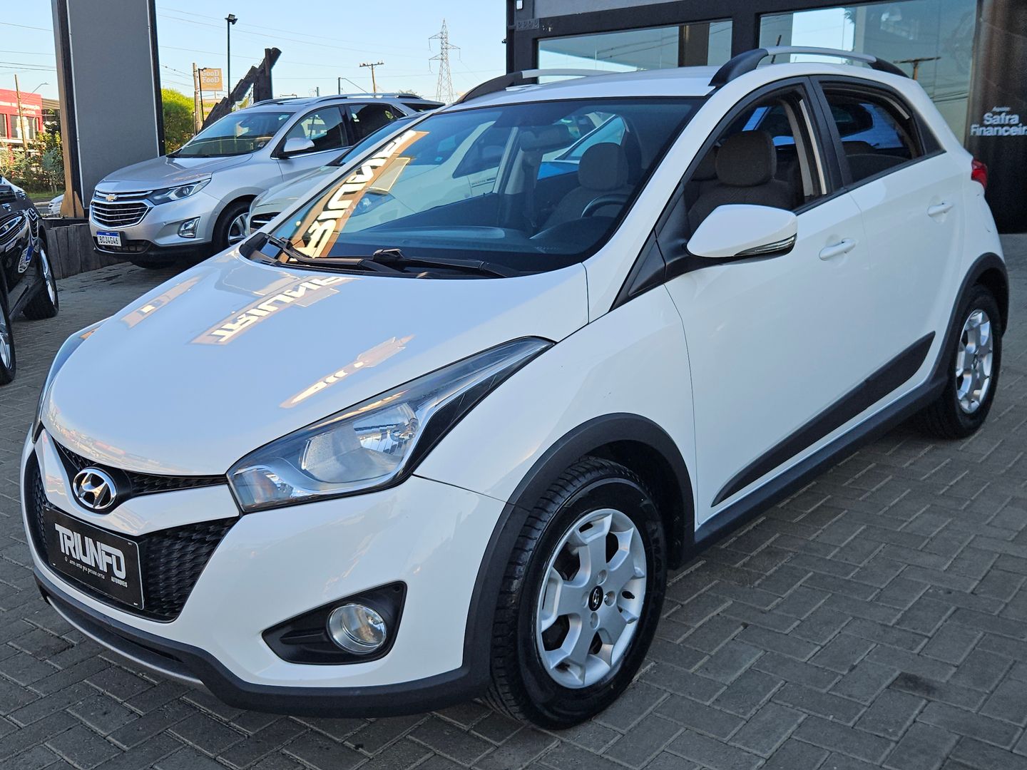 Hyundai HB20X Premium 1.6 Flex 16V Automático - foto 3