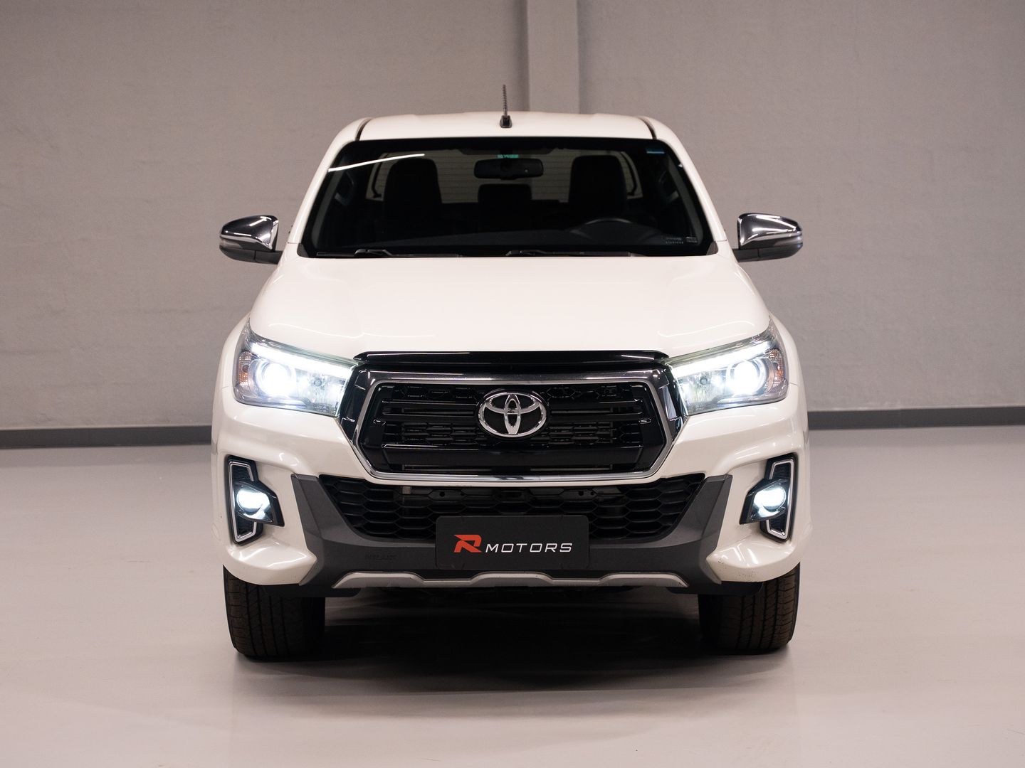 Toyota Hilux Cd Srx 4X4 2.8 TDI 16V Diesel Automático - foto 3