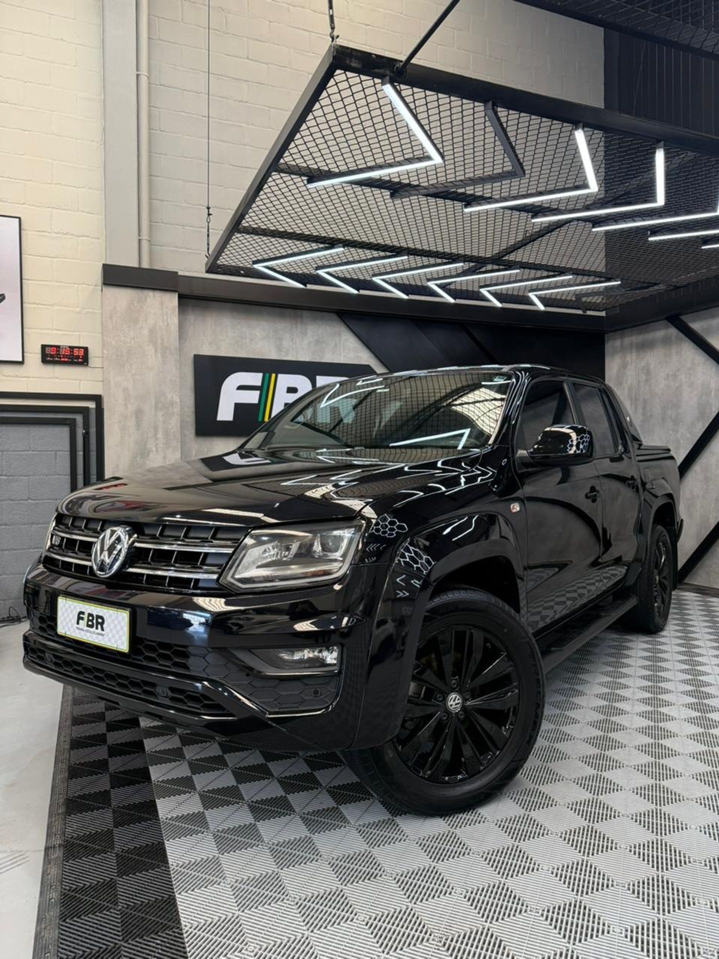 Volkswagen Amarok Extreme Cd 3.0 4X4 Tb Dies Automático - foto 3
