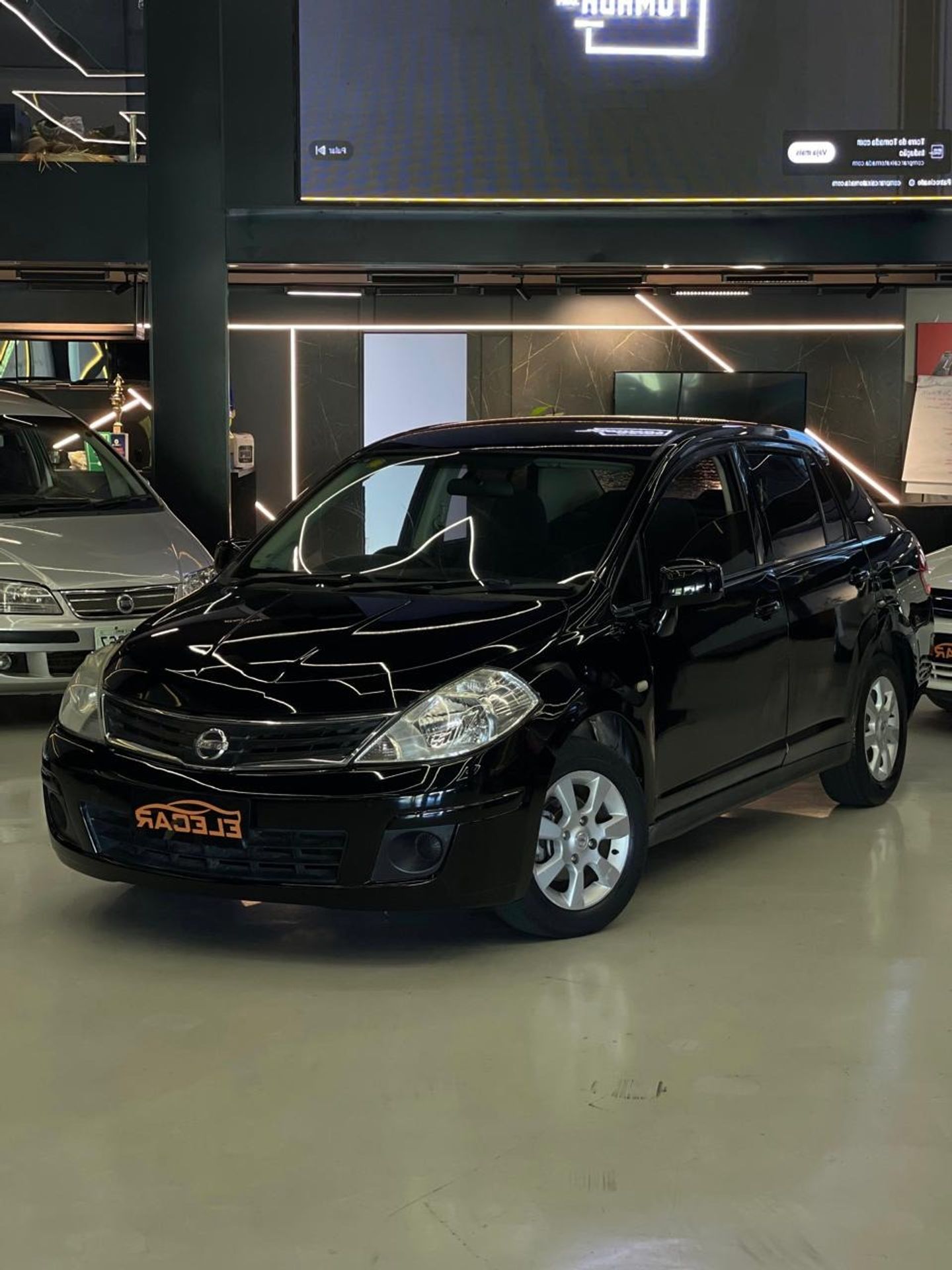 Nissan Tiida Sedan 1.8 16V Flex Fuel 4P Automático - foto 3