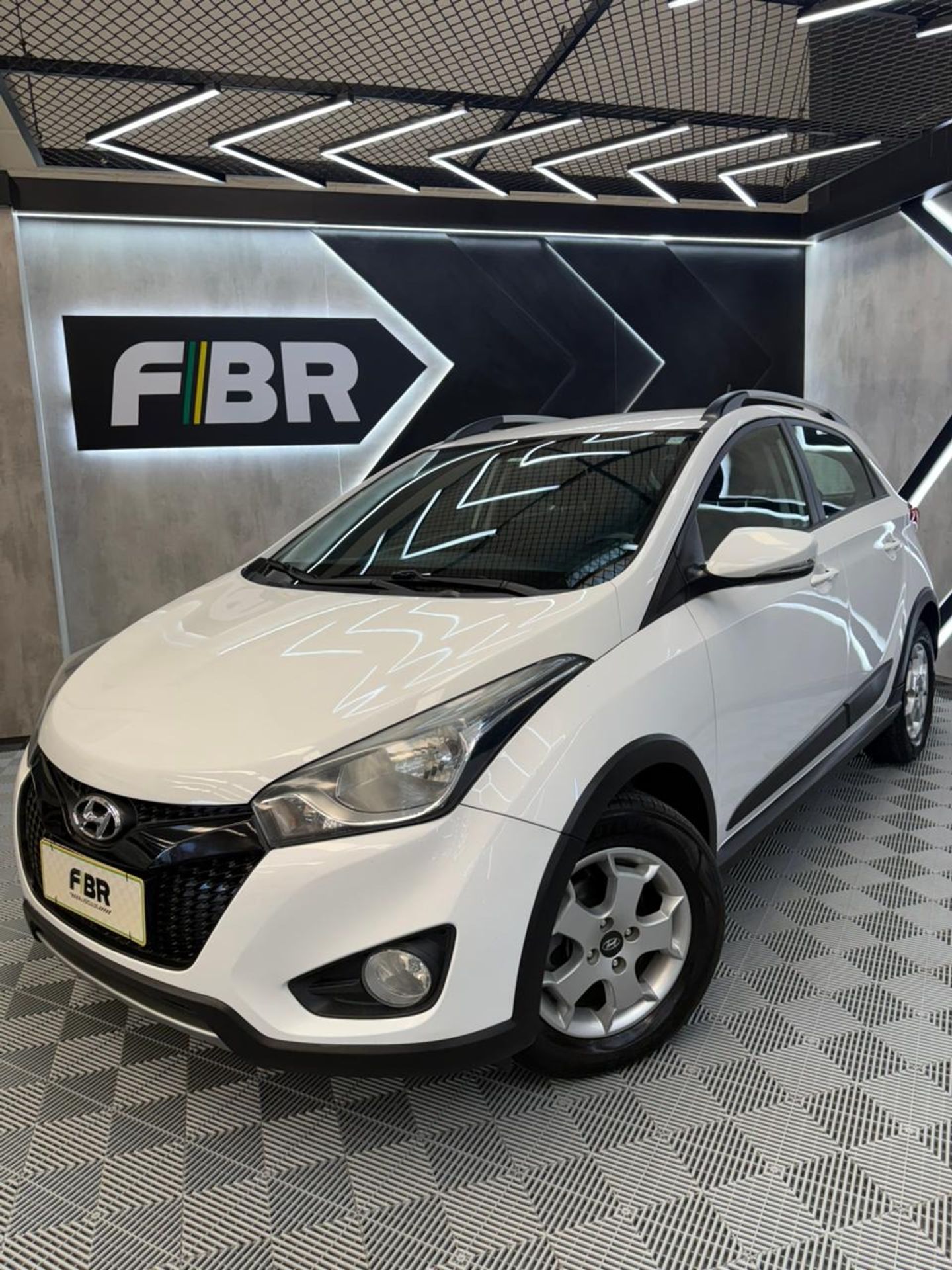 Hyundai HB20X Style 1.6 Flex 16V Mec - foto 3
