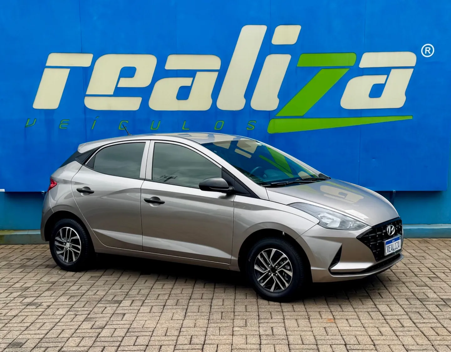 Hyundai HB20S 1.0 Flex 12V Mec. - foto 2