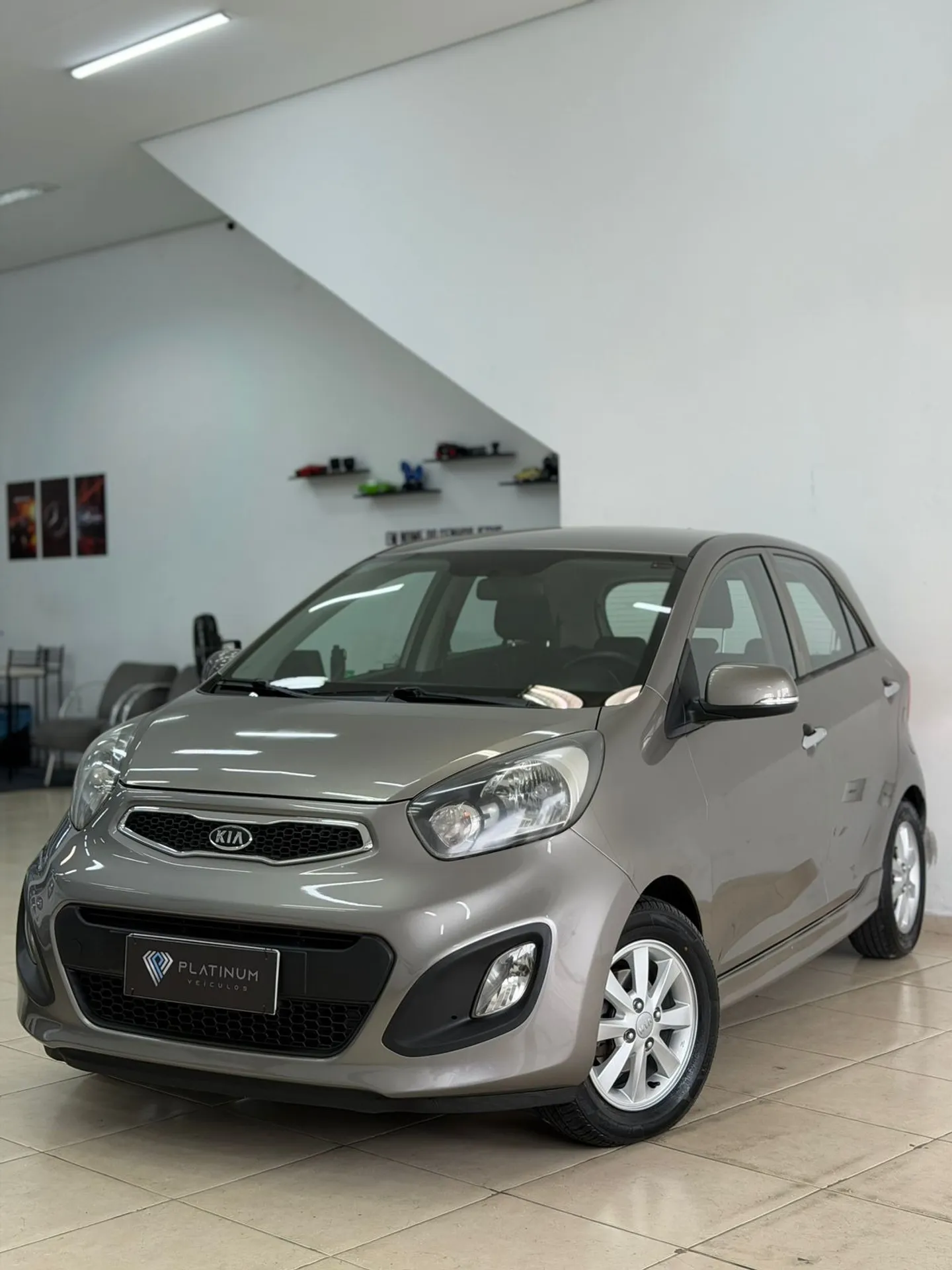 Kia Picanto EX 1.1 1.0 1.0 Flex Automático - foto 2