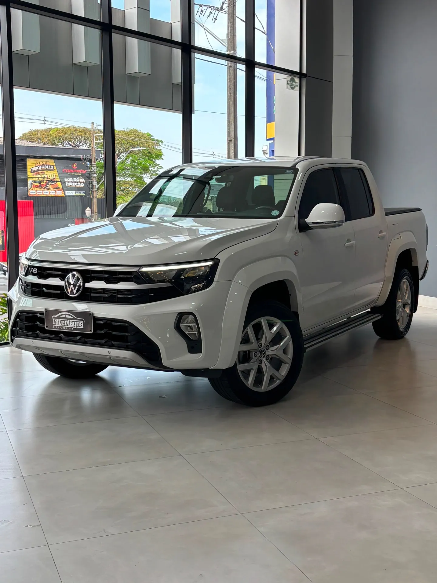 Volkswagen Amarok Highline Cd 3.0 4X4 Tb Dies Automático - foto 2