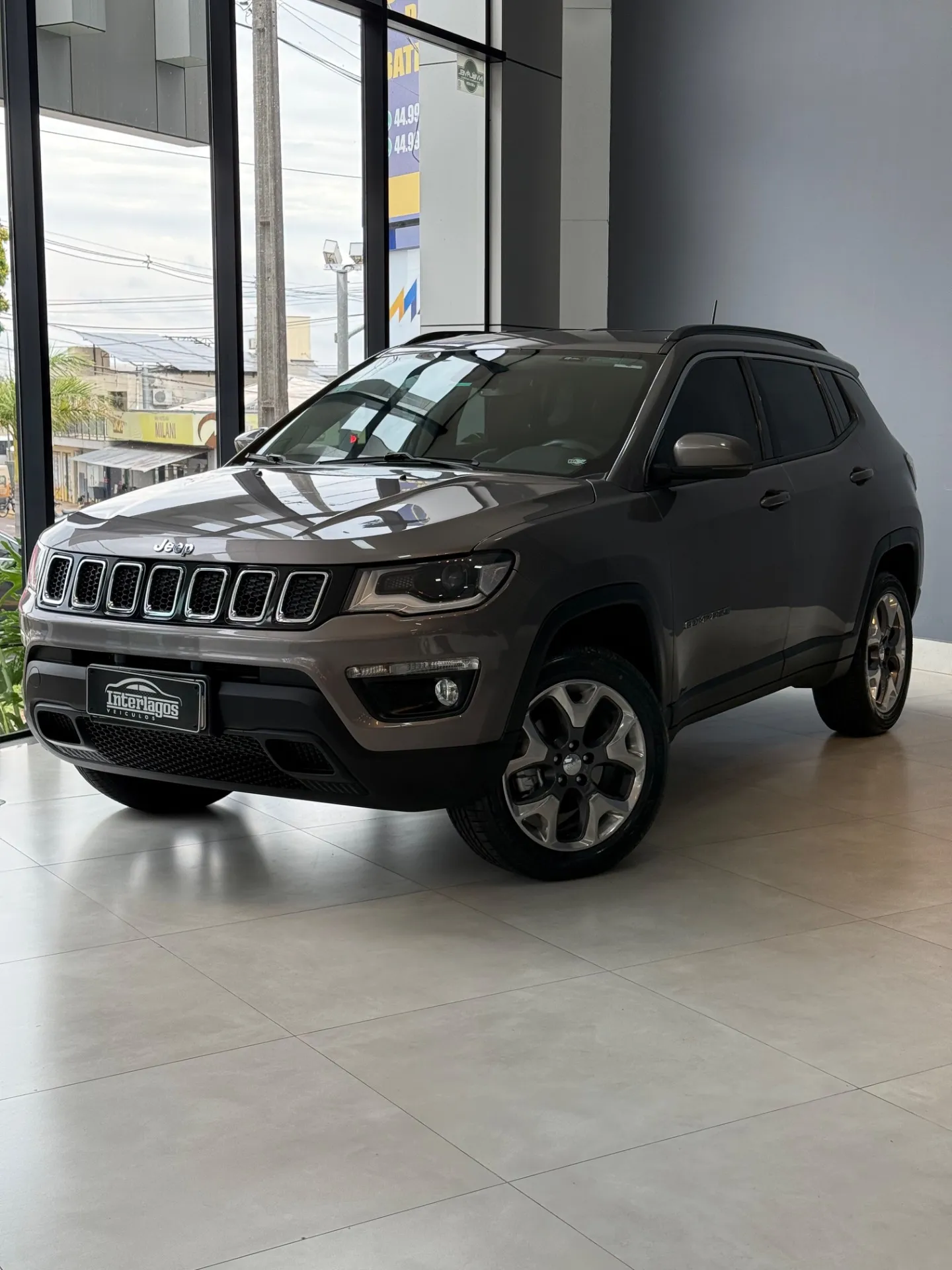 Jeep Compass Longitude 2.0 4X4 Dies 16V Automático - foto 2