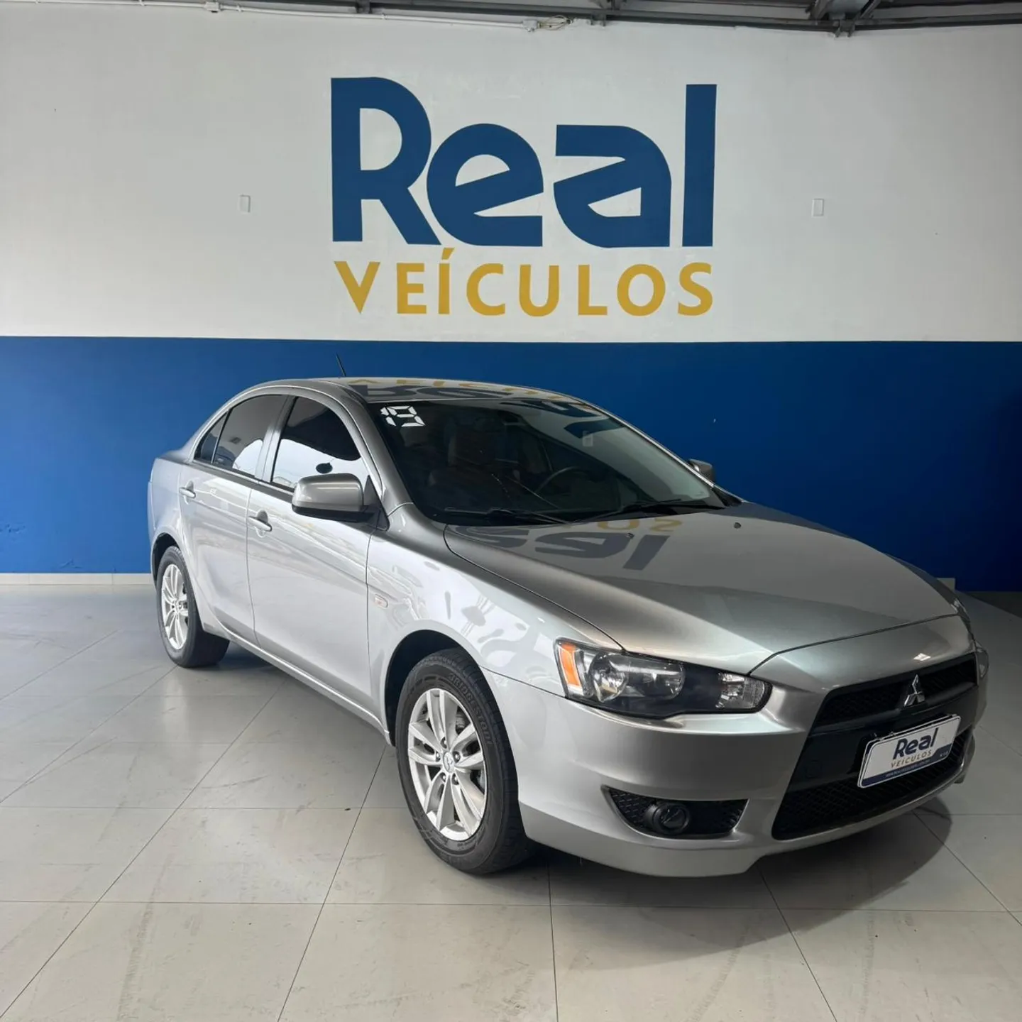 Mitsubishi Lancer Hl 2.0 16V 160cv Automático - foto 2