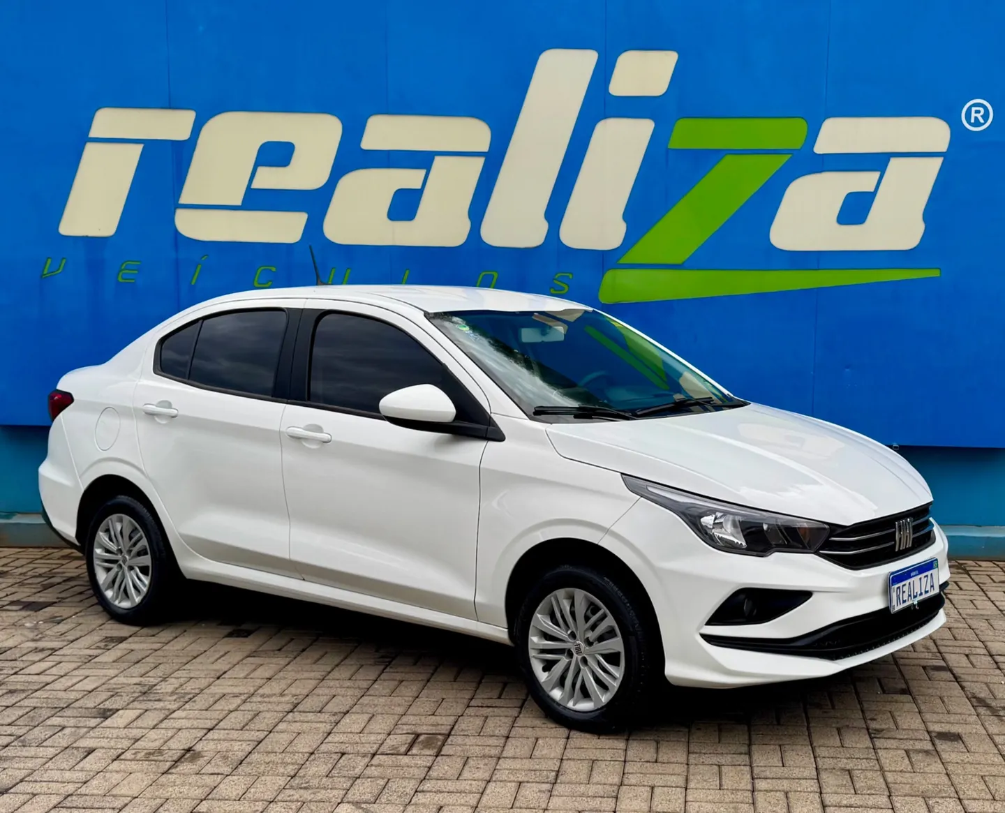 Fiat Cronos Drive 1.3 8V Flex - foto 2