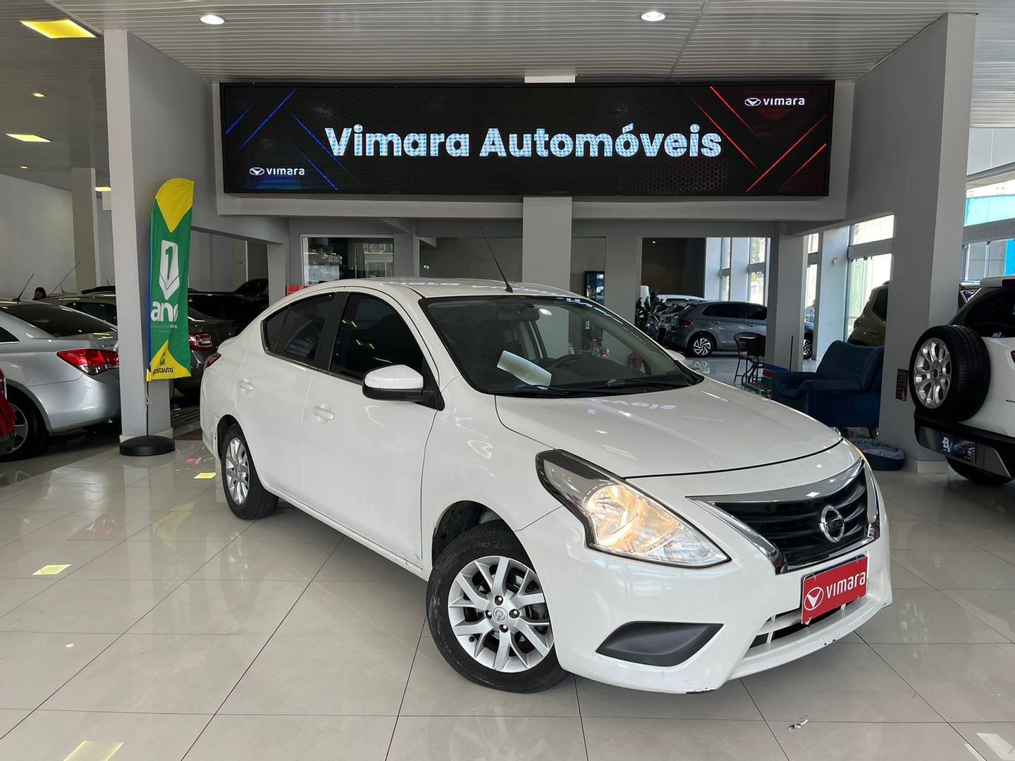 Nissan VERSA SV 1.6 16V FlexStart 4p Aut.