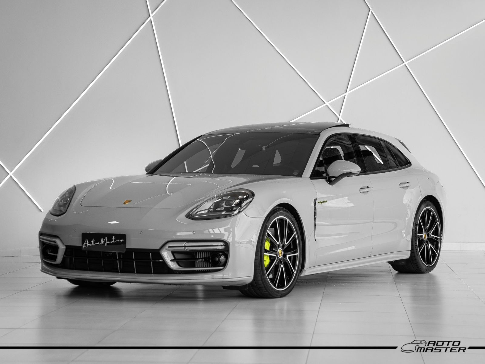 Porsche Panamera 2023
