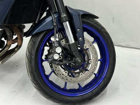 YAMAHA MT-09 850cc/ABS