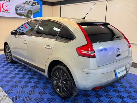 Citroën C4 GLX 2.0 Flex 16V 5p Mec.