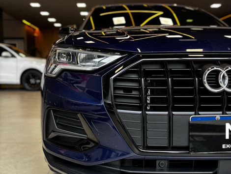 Audi Q3 Black Ed. 1.4 TFSI Flex/Black S-tron.