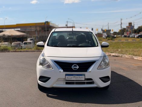 Nissan VERSA SV 1.6 16V FlexStart 4p Aut.