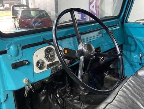 Toyota Bandeirante Curta Teto Rígido