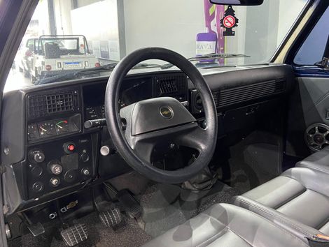 Chevrolet Bonanza S / Luxe 4.0 Diesel Turbo
