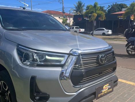 Toyota Hilux CD SRX 4x4 2.8 TDI 16V Diesel Aut.