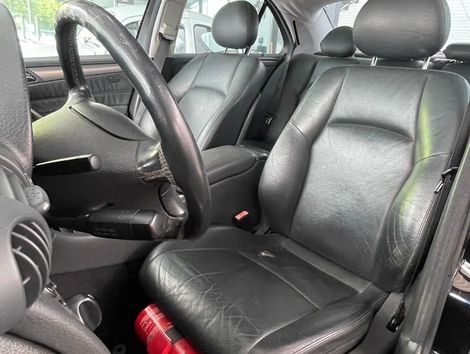 Mercedes C-240 AvantGarde 2.4/ 2.6 4p