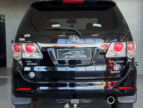 Toyota Hilux SW4 4x4 3.0 8V TB Diesel