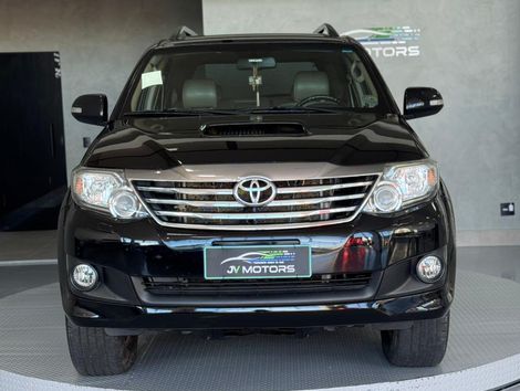 Toyota Hilux SW4 4x4 3.0 8V TB Diesel