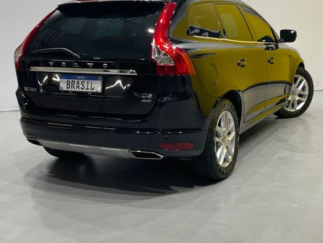 Volvo XC 60 D-5 MOMENTUM 2.4  AWD Diesel  5p
