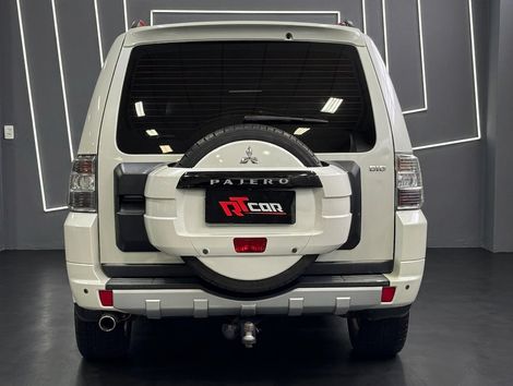Mitsubishi Pajero HPE Full 3.2 4x4 T.I.Dies. 5p Aut