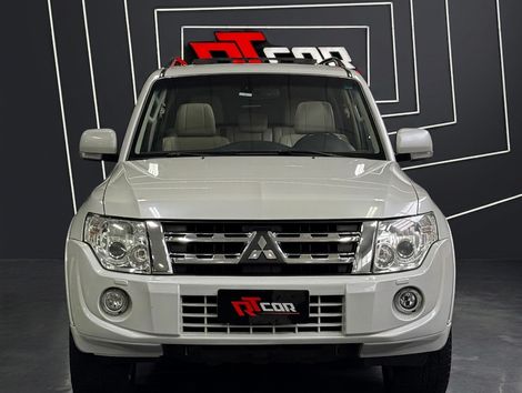Mitsubishi Pajero HPE Full 3.2 4x4 T.I.Dies. 5p Aut