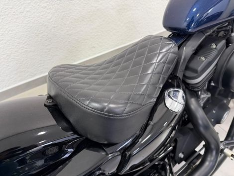 Harley XL 883N IRON
