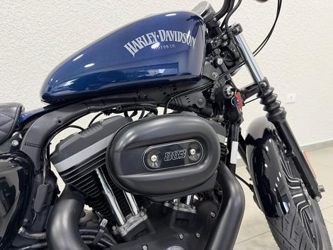 Harley XL 883N IRON