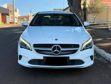 Mercedes CLA-180 1.6 16V 122cv Aut.