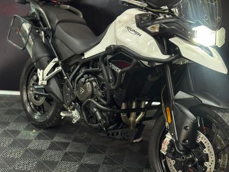 TRIUMPH TIGER 900
