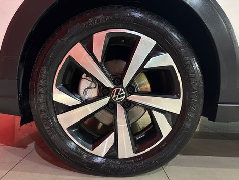 VolksWagen Nivus Highline 1.0 200 TSI Flex Aut.