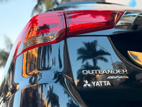 Mitsubishi OUTLANDER 3.0/ GT 3.0 V6 Aut.