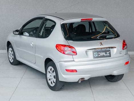 Peugeot 207 XR 1.4 Flex 8V 3p