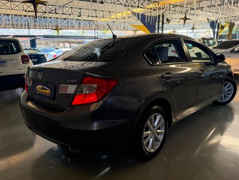 Honda Civic Sedan LXR 2.0 Flexone 16V Aut. 4p