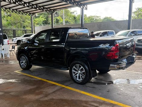 Toyota Hilux CD SRV 4x4 2.8 TDI Diesel Aut.
