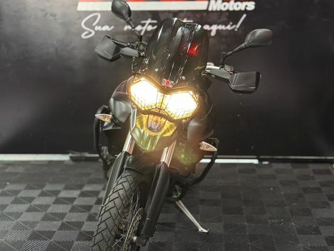 TRIUMPH TIGER 800 XC