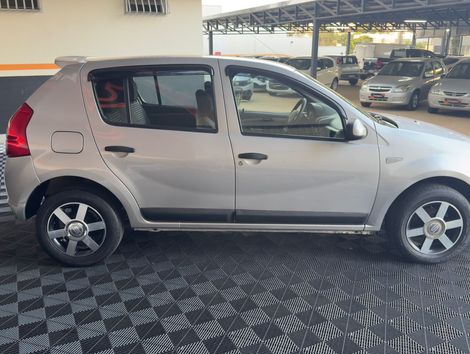 Renault SANDERO Expression Hi-Flex 1.0 16V 5p