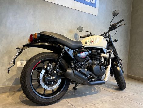Royal Enfield Hunter 350 Dapper