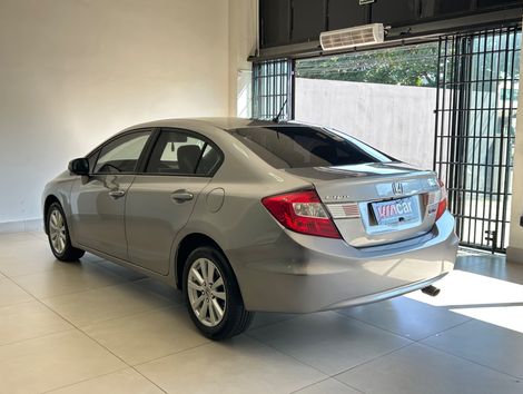 Honda Civic Sedan LXR 2.0 Flexone 16V Aut. 4p