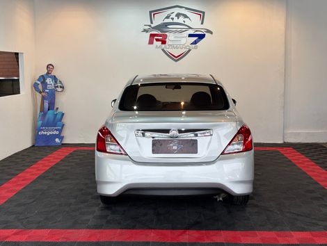 Nissan VERSA SL 1.6 16V FlexStart 4p Aut.