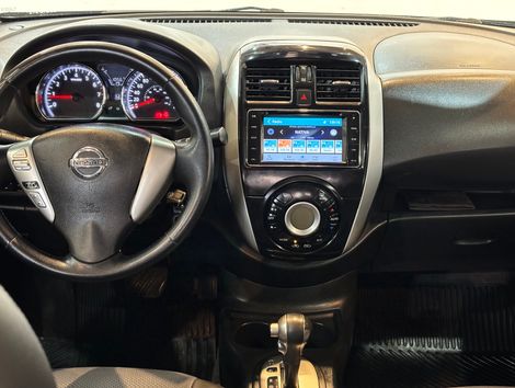 Nissan VERSA SL 1.6 16V FlexStart 4p Aut.
