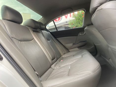 Honda Civic Sedan LXS 1.8/1.8 Flex 16V Aut. 4p